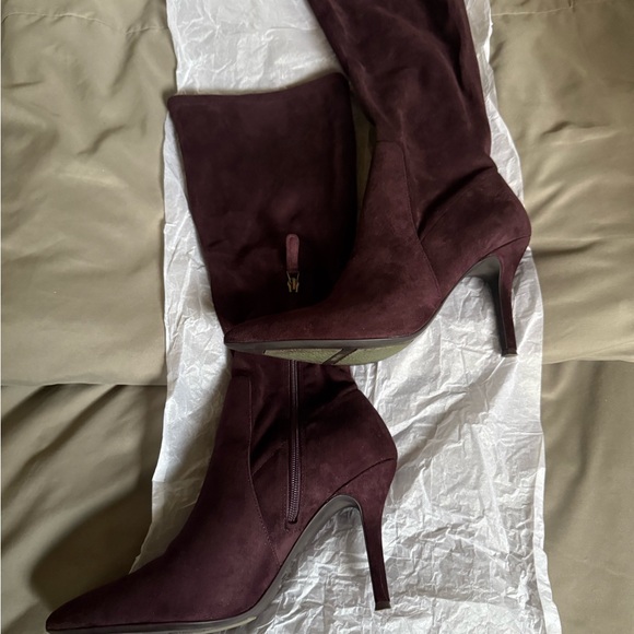Nine W. Plum Tall Heeled Boots - Picture 4 of 14